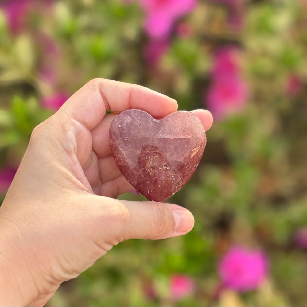 Strawberry Quartz Heart Carving Crystal • 1